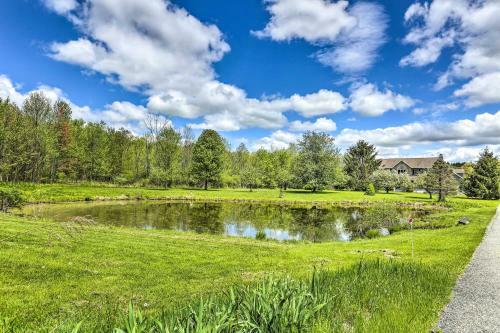 Beautiful Pine Bush Retreat With Private Pool!