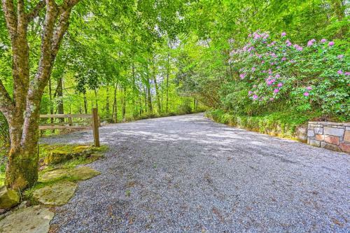 Stunning Retreat With Golf Course And Mtn Views!