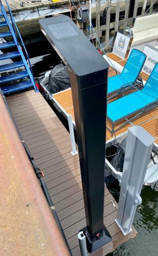 Hausboot Mit Traumlage In Travem�nde