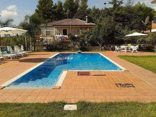 Villa With Swimming Pool - Zafferana