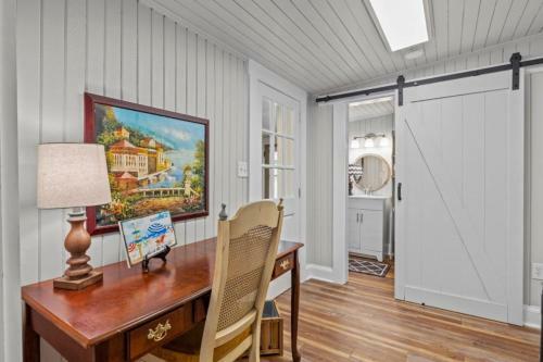 Conch's Point Cottage