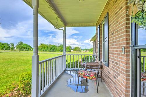 Mount Airy Haven Outdoor Pool, Country Views