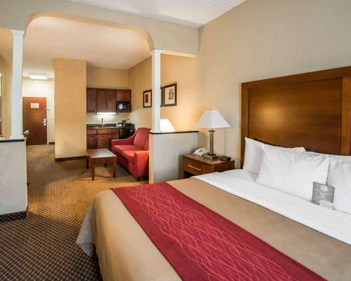 Hotel Comfort Inn & Suites