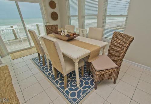 330 Seashore Drive - La Paloma