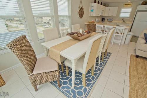 330 Seashore Drive - La Paloma