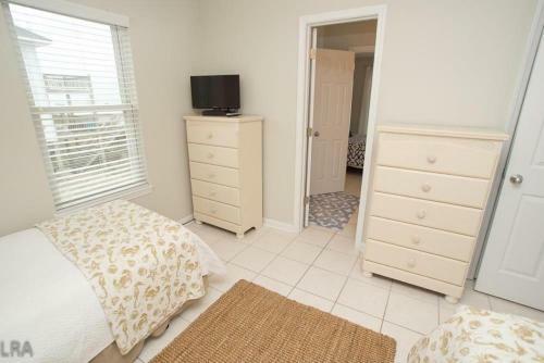 330 Seashore Drive - La Paloma