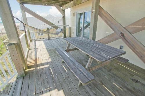 330 Seashore Drive - La Paloma