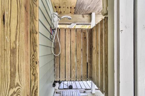 Apartamento Dreamy, Coastal Studio Paradise With Hot Tub!