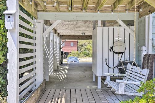 Apartamento Dreamy, Coastal Studio Paradise With Hot Tub!