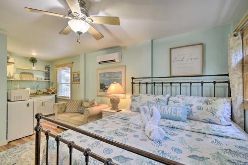 Apartamento Dreamy, Coastal Studio Paradise With Hot Tub!