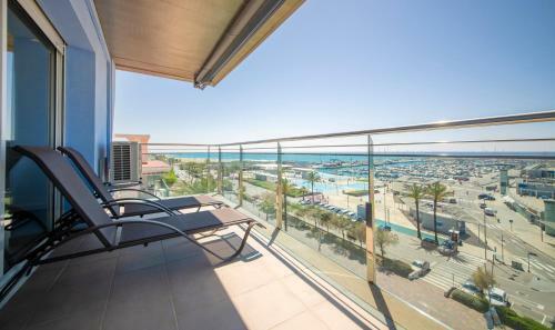 R130 Beachfront Apartment With Air Conditionner
