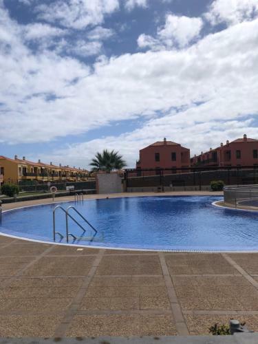 Apartamento 3 Dormitorios, Wifi Gratis, Piscinas, Muy Bien Ubicado