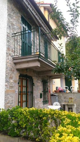 Casa Lavezola Con Giardino