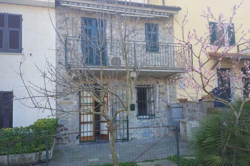 Casa Lavezola Con Giardino