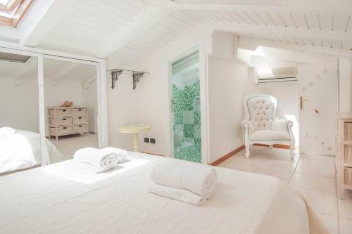 Apartamento [70 Metri-spiaggia Privata]lettini E Ombrelloni Free