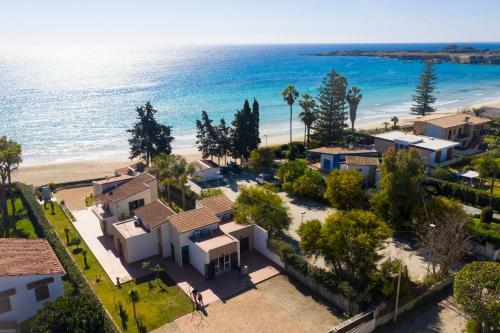 Villa Calliope Fontane Bianche Sea View Pool