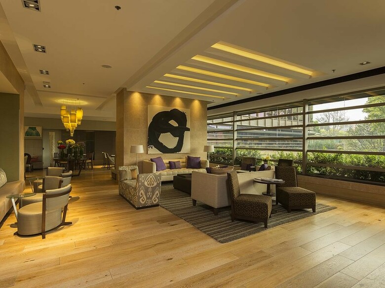 Ek Hotel