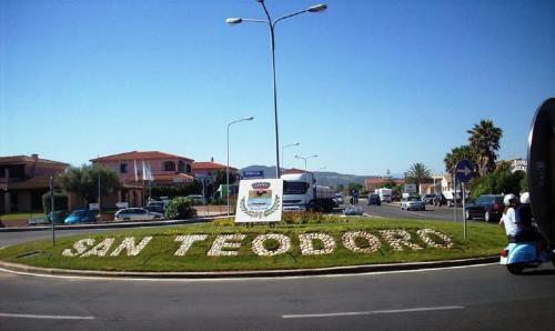 Apartamento San Teodoro Three-room Villa 68 Beds