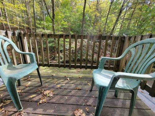 Hocking Rustic Retreat