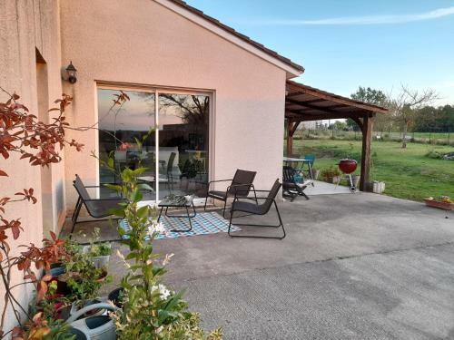 Bed & Breakfast Cocooning Au Saut Du Loup