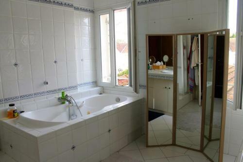 Villa Charmante Maison Avec Piscine Priv�e