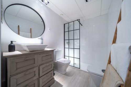 Hauzify I Apartament Roques Daurades