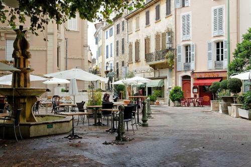 Village House Above Cannes