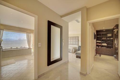 Cannes Luxury Rental - Stunning Villa With Sea View