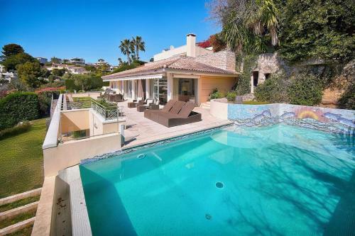 Cannes Luxury Rental - Stunning Villa With Sea View