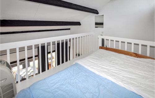Nice Apartment In Le Barceres With 2 Bedrooms