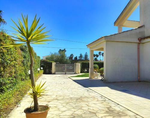 Villa Medea - Relax At 150mt From The Beach