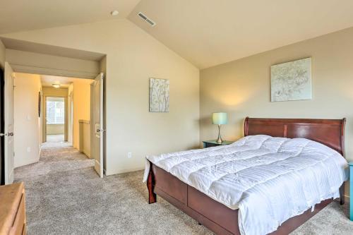 Welcoming Bend Home Less Than 4 Mi To Pilot Butte!