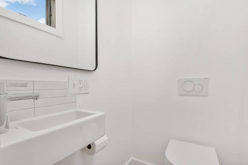 Williams Retreat Unit 1