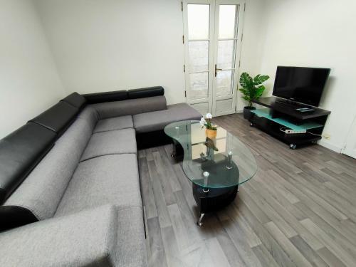 Maison R�nov�e Confortable - Proche Circuit 24h