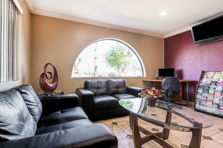 Hotel Rodeway Inn Escondido