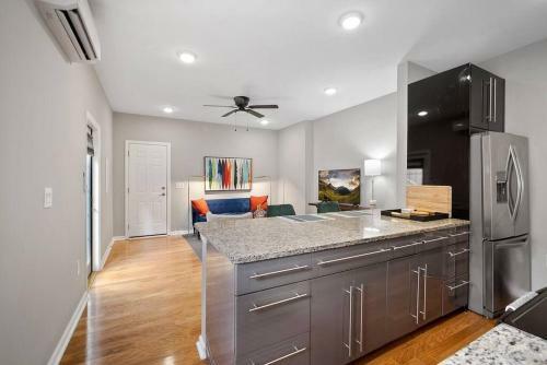 Apartamento Brand New, Rittenhouse, Balcony, Free Park 4r