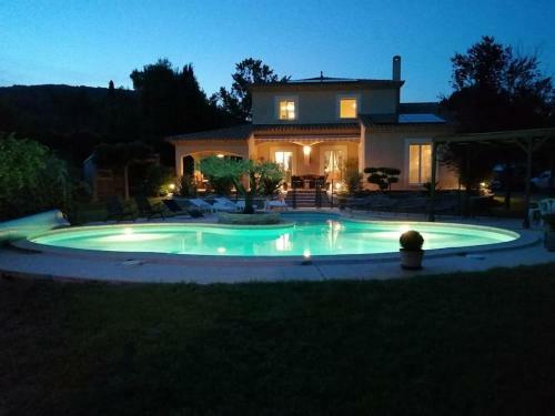Villa Du Pic St Loup, 20 Minutes De Montpellier, Piscine