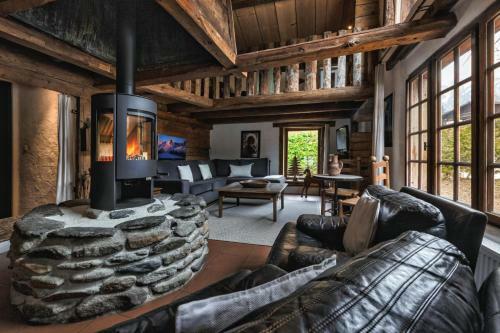 4br Traditional Chalet Bbq + Fireplace + View