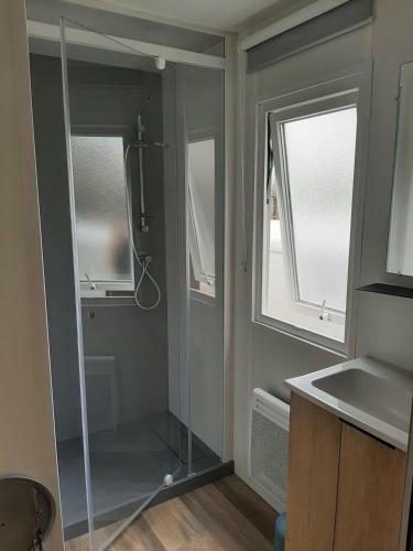 Mobile Home 70479 Tybreizh Holidays To Charmettes