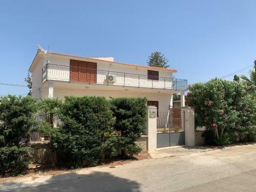Villa Lazzara
