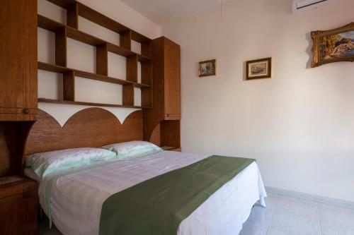 Apartamento Villino Dei Pini Baia Verde - Cod 212