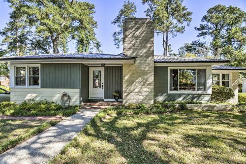 Cute Downtown Conway Home About 20 Min To Beach!