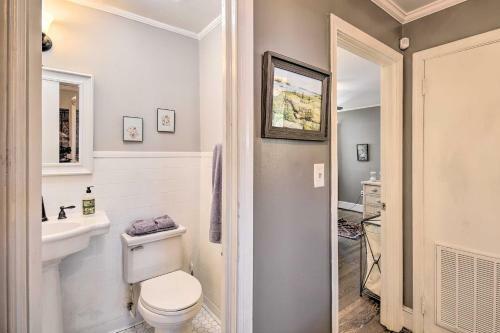 Cute Downtown Conway Home About 20 Min To Beach!