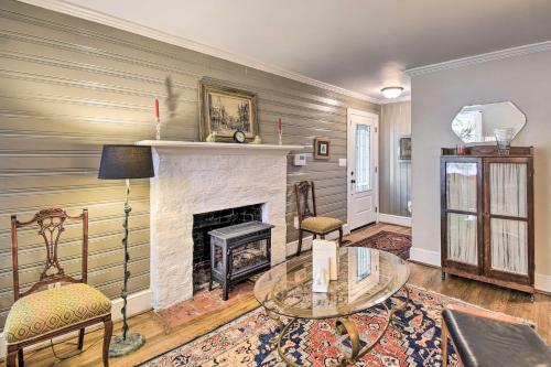 Cute Downtown Conway Home About 20 Min To Beach!