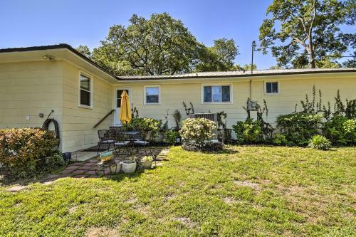 Cute Downtown Conway Home About 20 Min To Beach!