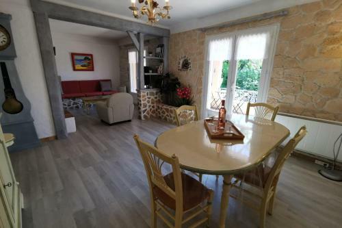 Villa Proven�ale For 6 With Swimming Pool And Parking In Thoronet