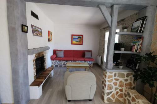 Villa Proven�ale For 6 With Swimming Pool And Parking In Thoronet