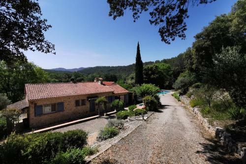 Villa Proven�ale For 6 With Swimming Pool And Parking In Thoronet