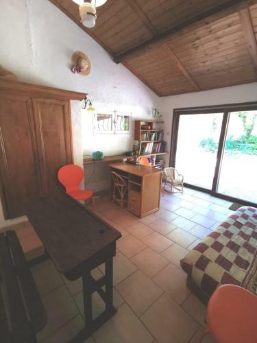 Villa Proven�ale For 6 With Swimming Pool And Parking In Thoronet