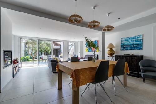 Maison De Bourg Pour 12 Aux Sables D'olonne